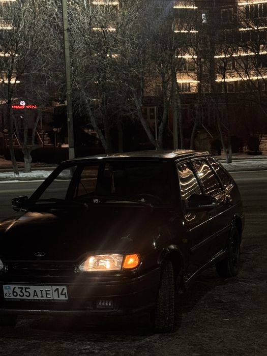 машина хароше 2114