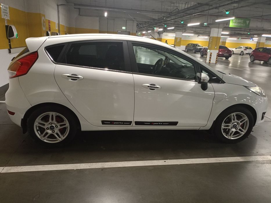 FORD Fiesta TITANIUM 1.6 TDCI 2014