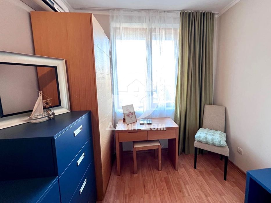 Тристаен апартамент с ЧАСТИЧНА ГЛЕДКА МОРЕ в к-с "Райска градина"