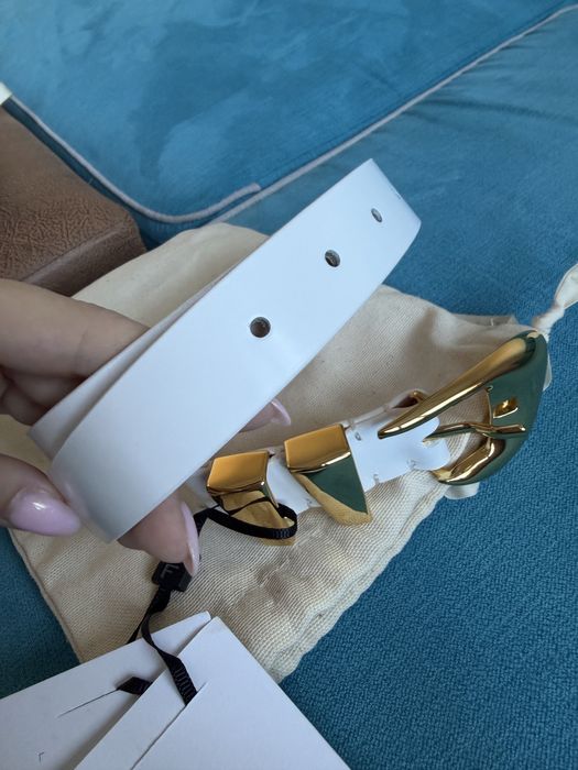 Кожен колан By far