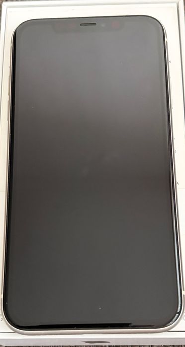 ПРОДАВАМ iPhone 11 64 GB БЯЛ