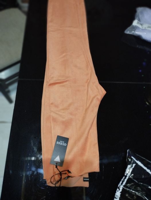 Панталон Guess промоция.