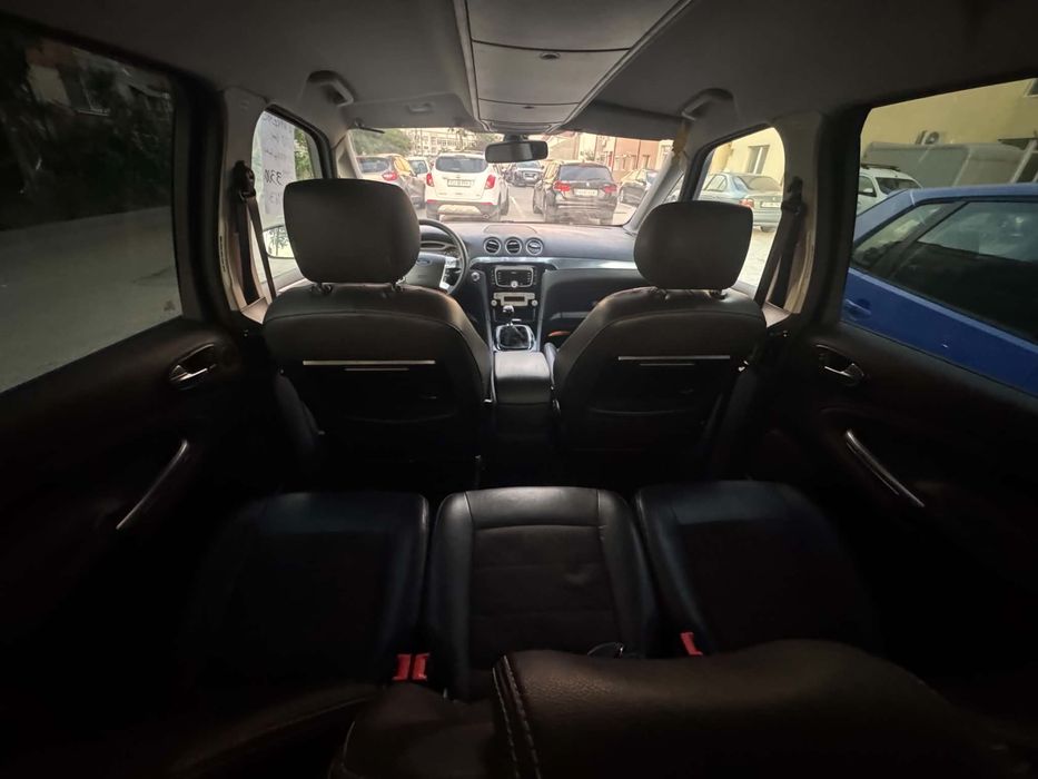 Ford galaxy 7 locuri