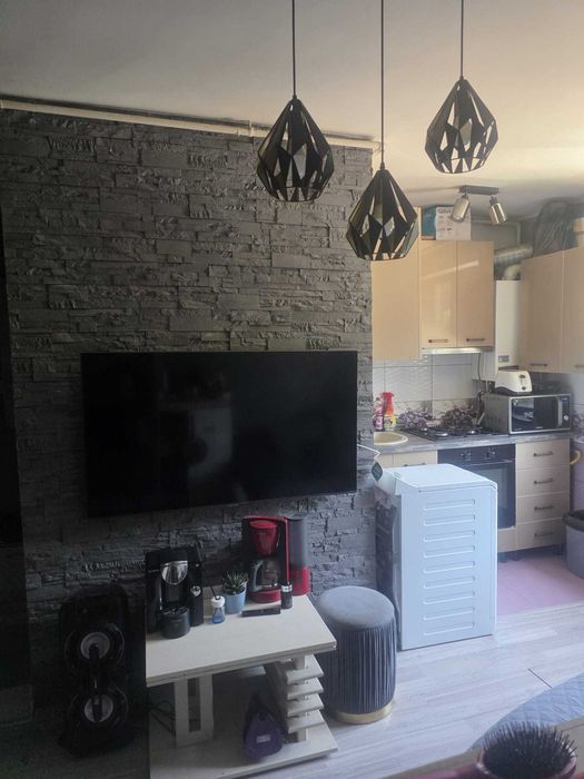 Vand apartament 2 cam apropiere metrou