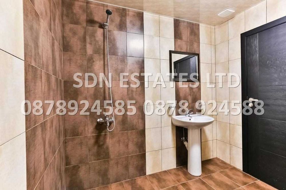 Продава разработен прекрасен хотел в сърцето на Розовата долина