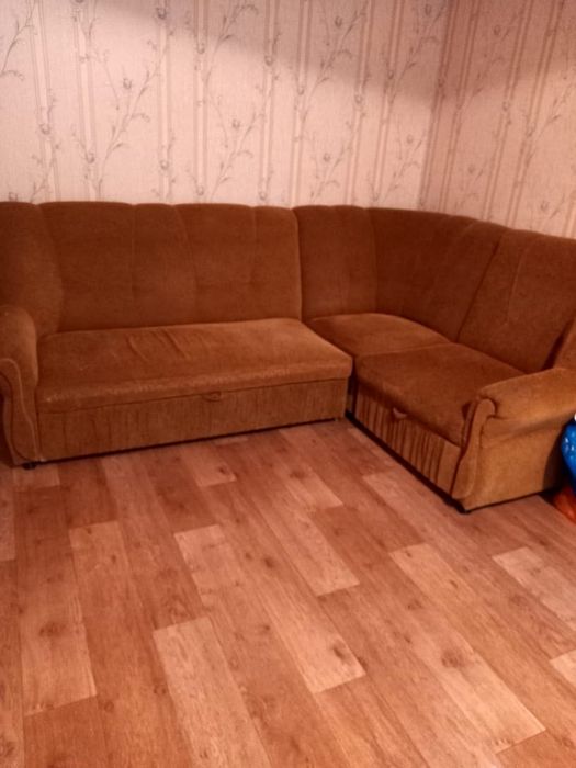 Продается диван-уголок