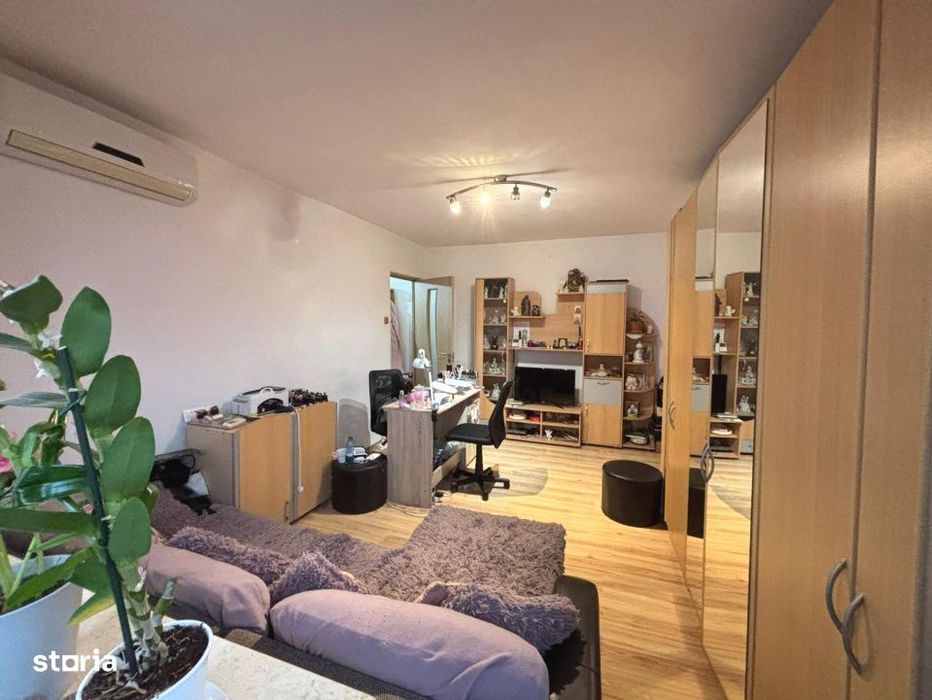 Apartamet 3 Camere - Mobilat/Utilat - Craiovita Noua — fotografia 1