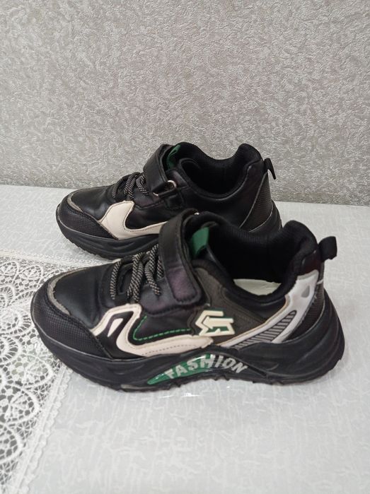 Кроссовки для мальчика