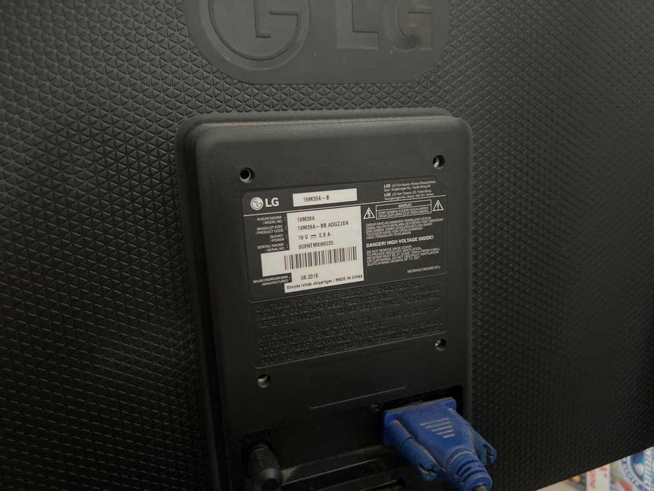 Продается компьютер (монитор, клавиатура, процессор)