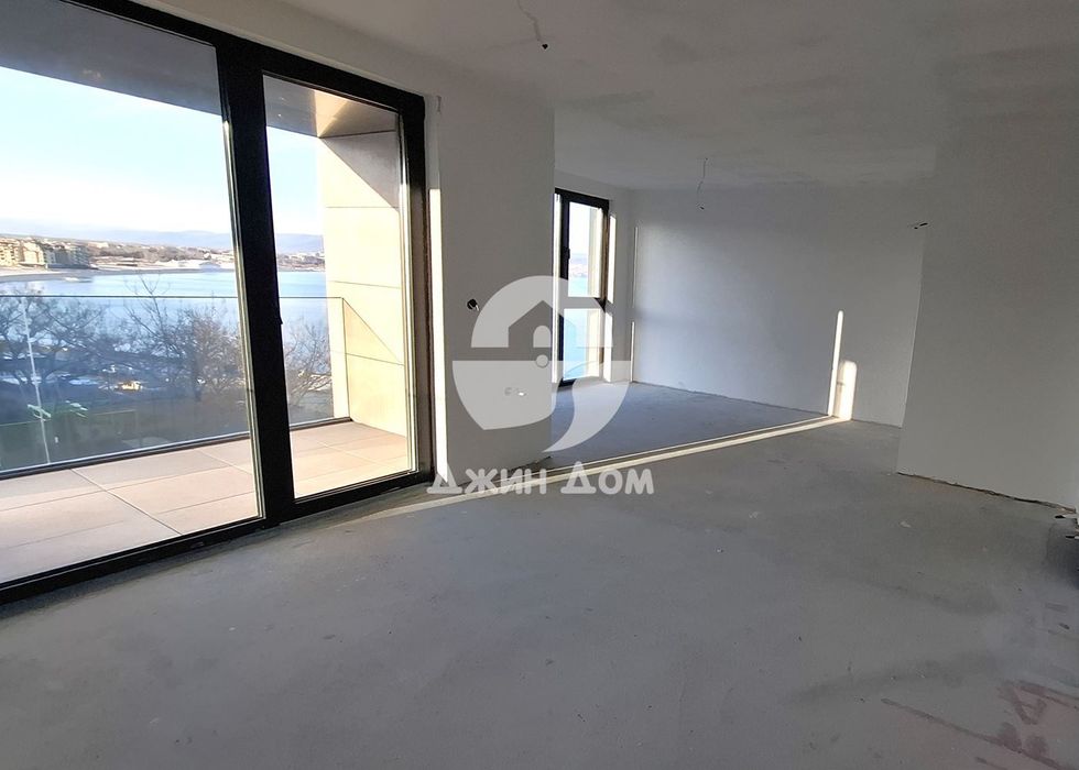 Продава се Тристаен апартамент в Несебър - 108 кв.м за 2639 €/кв.м - Снимка #4