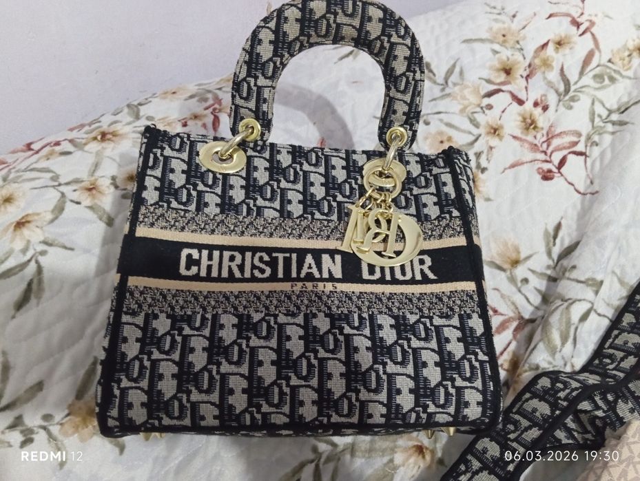 3 дана әдемі сумка сатылады.