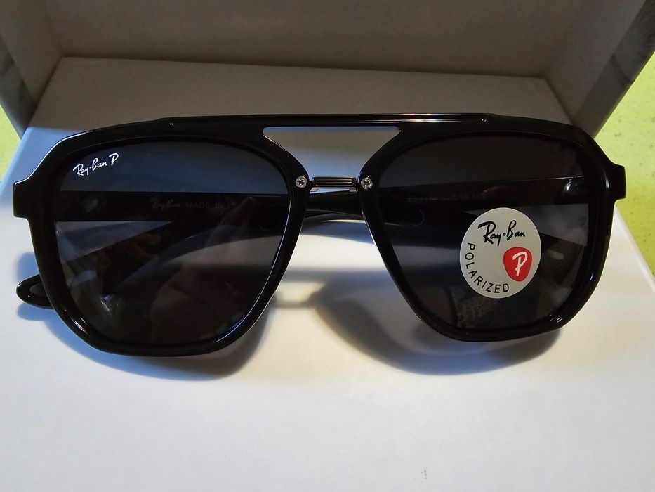 Ochelari de soare Rayban model nou. Transport Gratuit