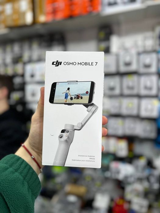 Dji Osmo Mobile 7 and Osmo Mobile 7P