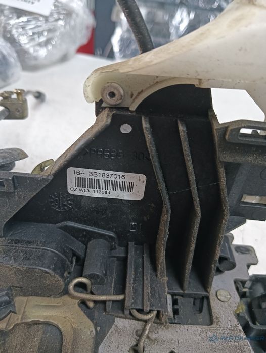 Broasca Usa Dreapta Fata Volkswagen Caddy Ii Box (9K9A) [ 1995 - 2004