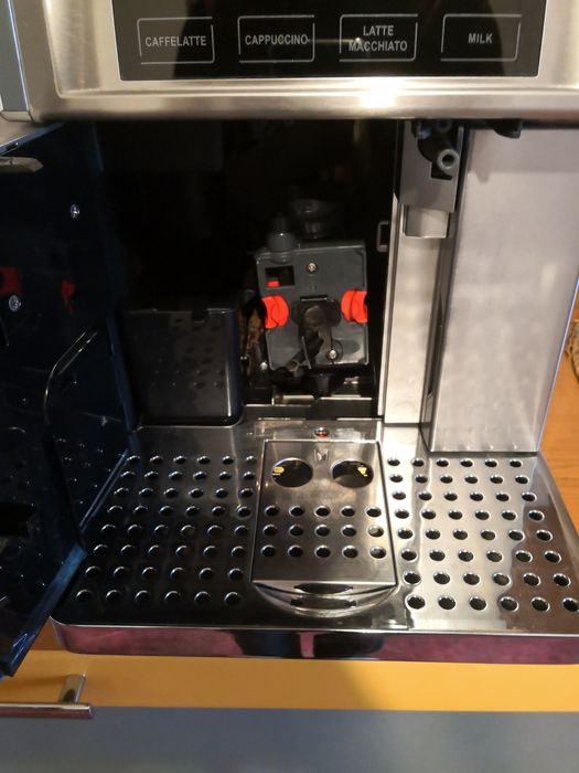 Expresor delonghi magnifica 6700