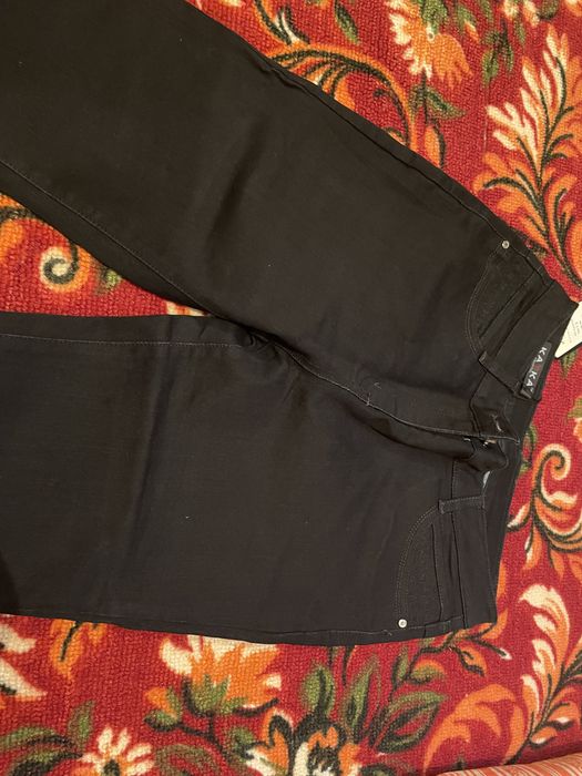 Джинсы длинные