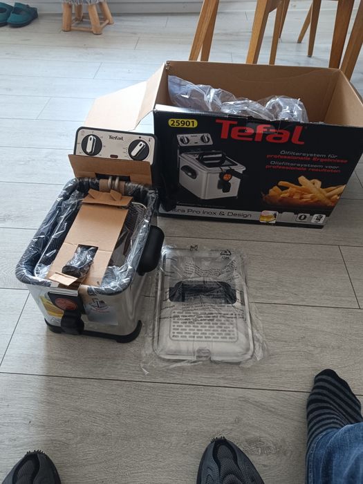 Friteuza tefal noua