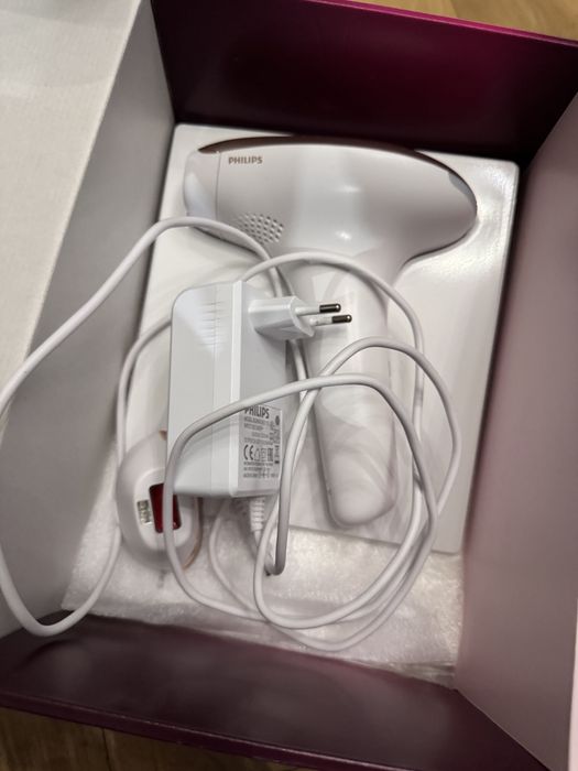 Фотоепилатор Philips Lumea SC1997