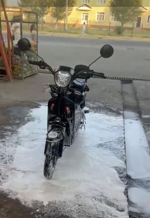 Продаю Скутер ск8
