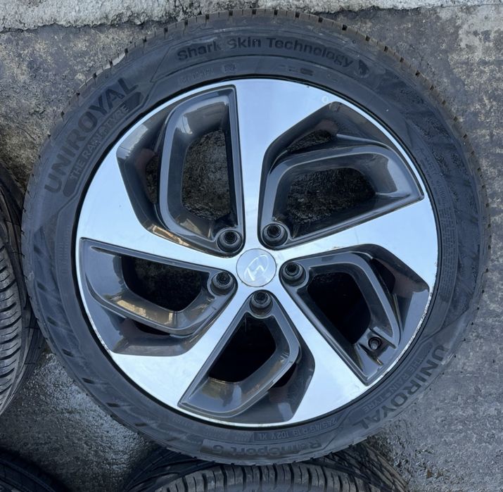 Jante / Roti Hyundai Tucson 245 45 19, dot 2025