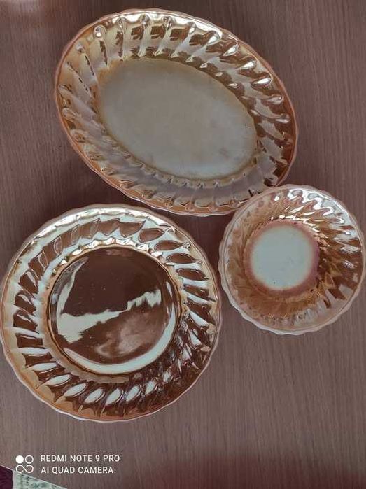 Комплект огледални чинии