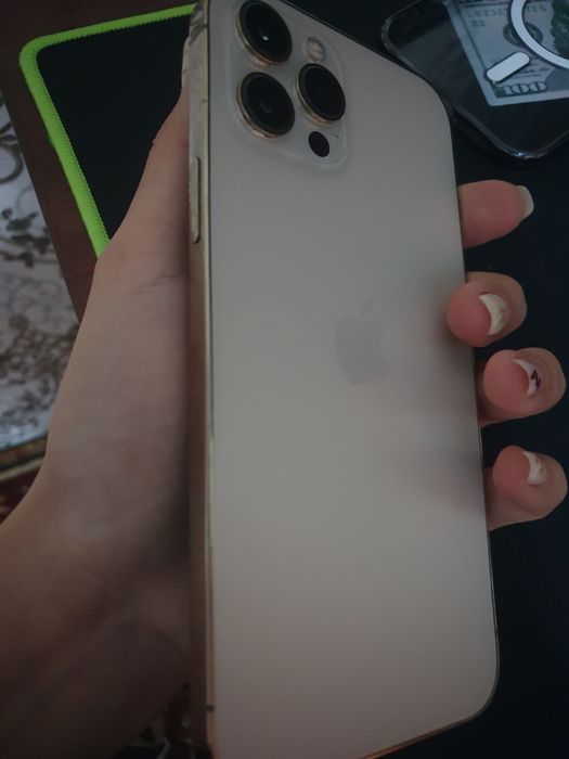 iphone 12 pro max sotiladi