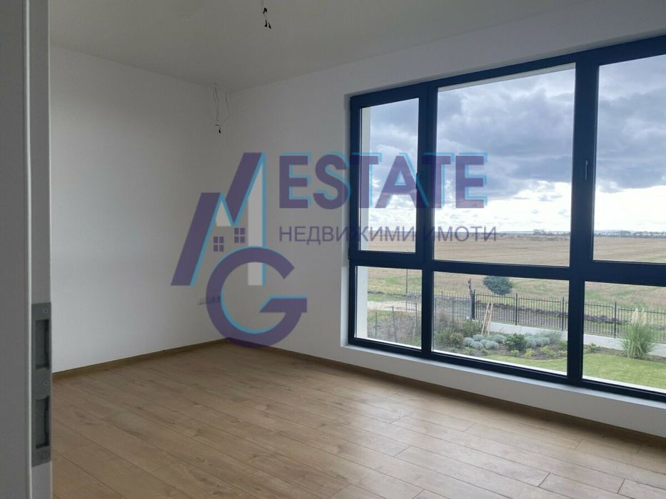 Продава се Къща в Поморие - 196 кв.м за 1041 €/кв.м - Снимка #13