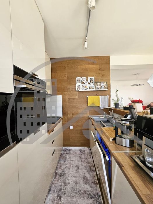 Продава се Тристаен апартамент в Варна, Възраждане 3 - 113 кв.м за 2036 €/кв.м - Снимка #5