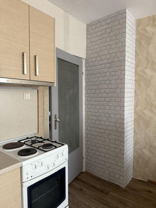 Продава многостаен апартамент в гр.Трън - от собственик