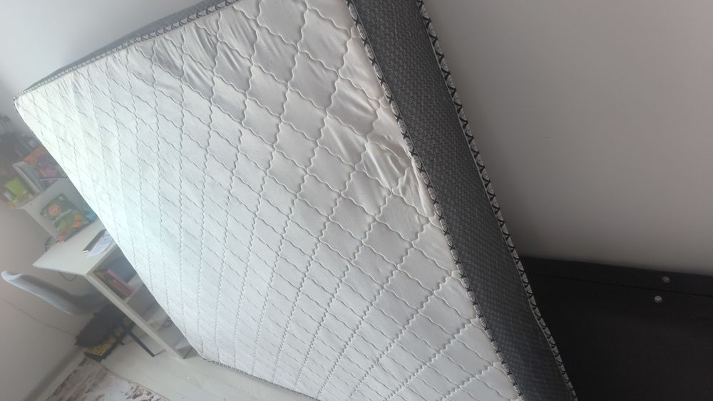 Продам матрас не дорого