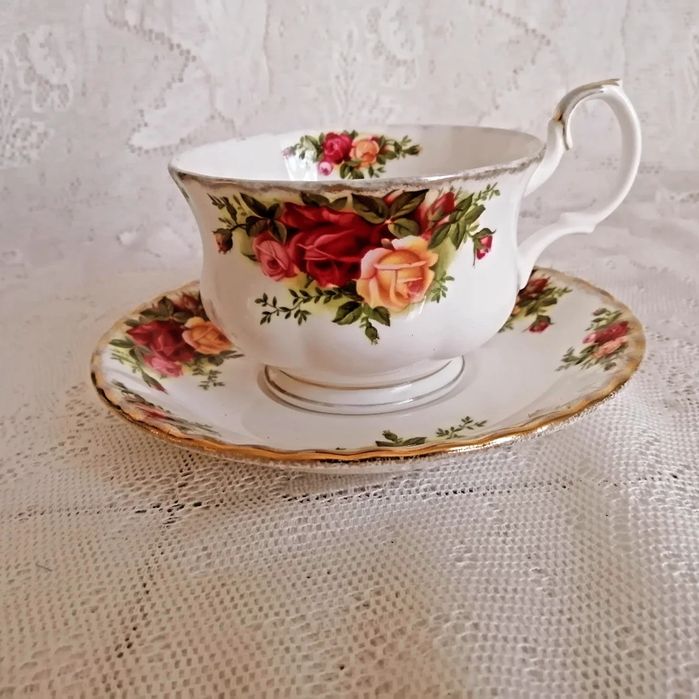 Royal Albert Old country roses