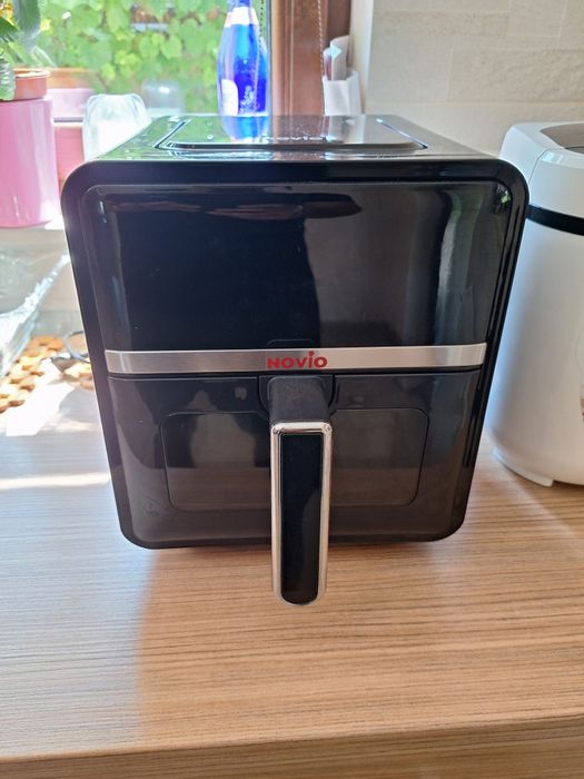 Airfryer  NOVIO  8 L, 1400w.