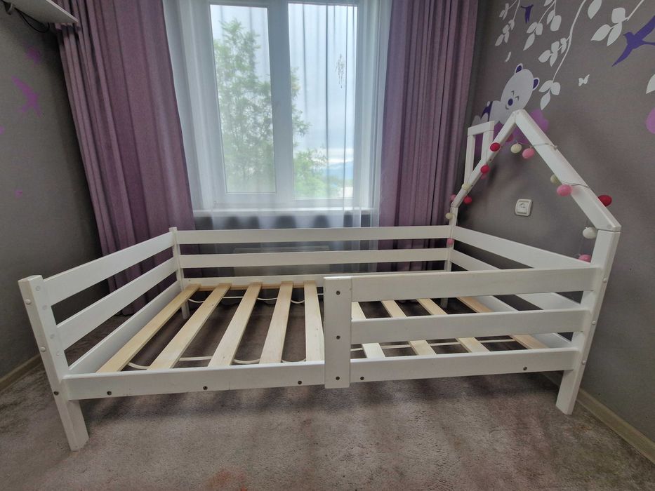 Кровать 90см на 180см