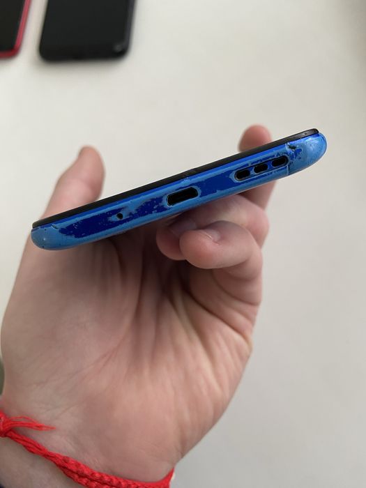 Продам смартфон Xiaomi Redmi 9A.