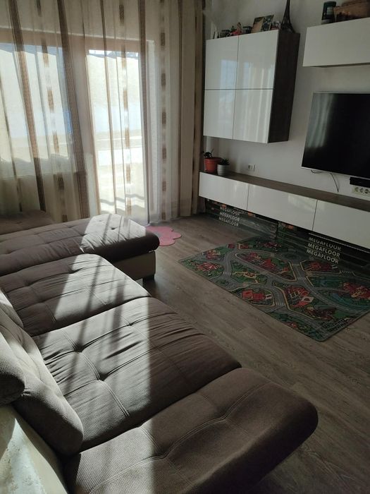 Apartament 3 camere etaj 1/4 ARAD