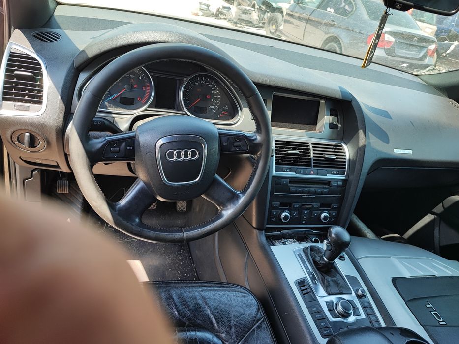 Audi Q7 3.0TDI на части