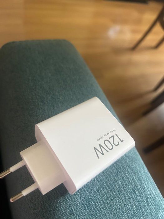 Зарядно xiomi 120 волта