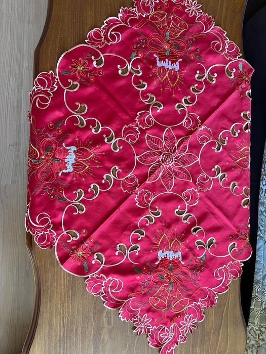 Дървена фигура -40 лв. внос от чужбина. Порцеланов кон и мелница