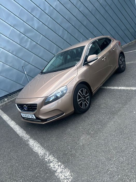 VOLVO V40 2014 — imagine 5