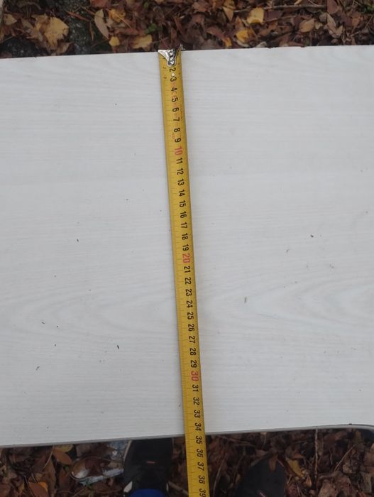 Продавам малко бюро