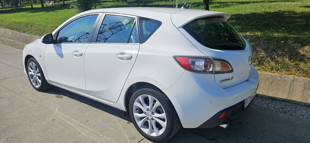 Vand mazda 3 2011,motorizare 1.6 benzina,,euro5