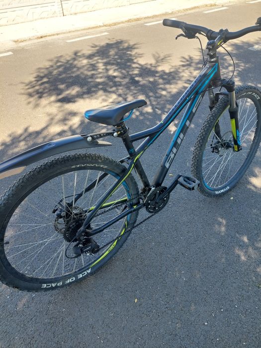 Vând bicicleta în stare buna de funcționare