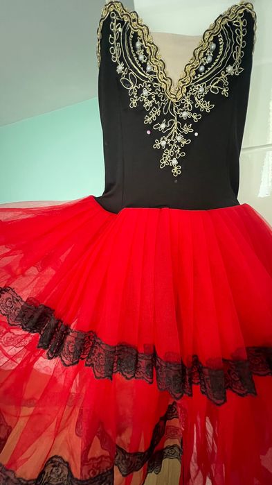 платье испанки за танци, балета или изстъпления