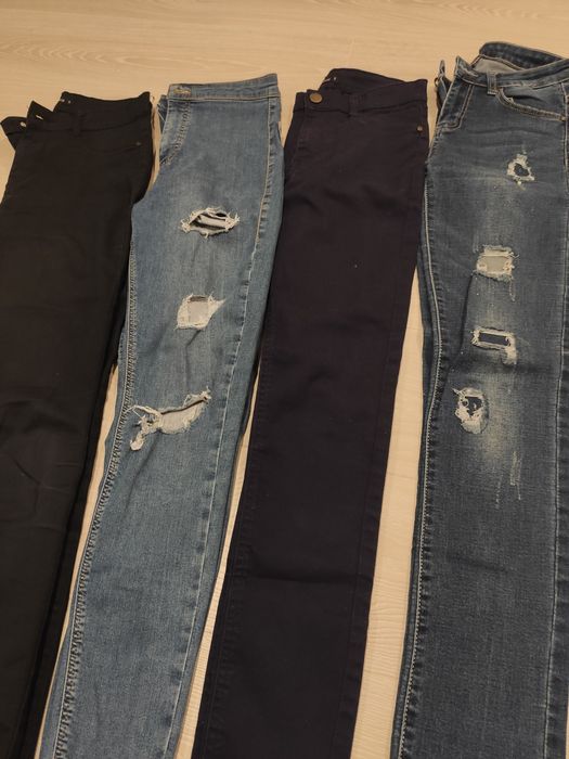 Дамски дънки сини и черни