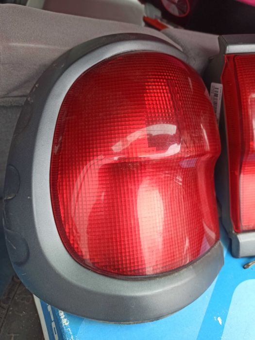 Оригинални стопове нисан терано 2 ляв и десен nissan terrano II