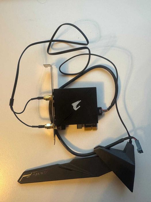 Placa de retea wireless GIGABYTE GC-WBAX210 Tri-Band WiFi 6