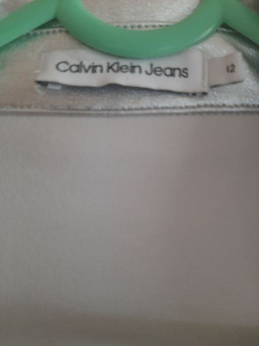 Детско  яке  Calvin Klein !