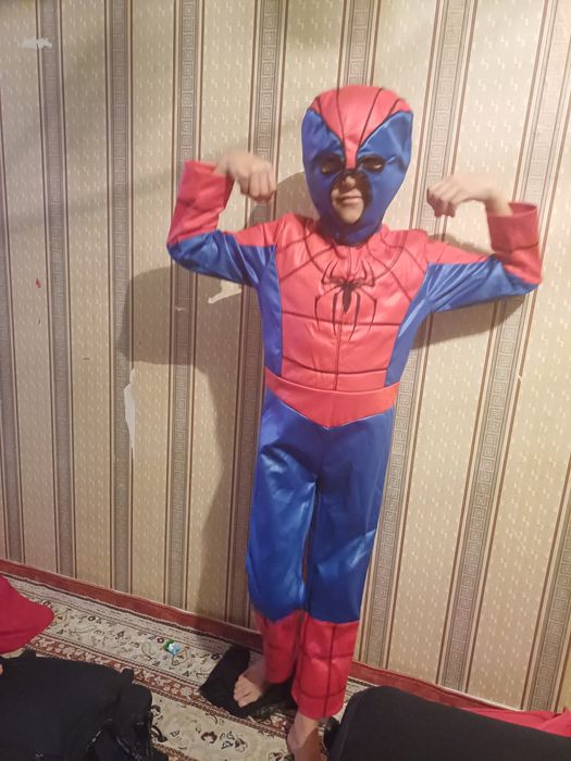 Костюм человек паука