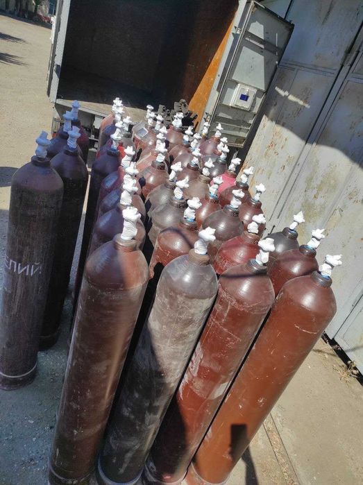 Гелий марка А (99,995%) — в 40 литровом баллоне (5.7 м3)