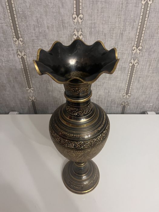 Индийская ваза